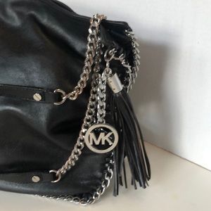 Michael Kors Chelsea Black w Chain Crossbody Bag